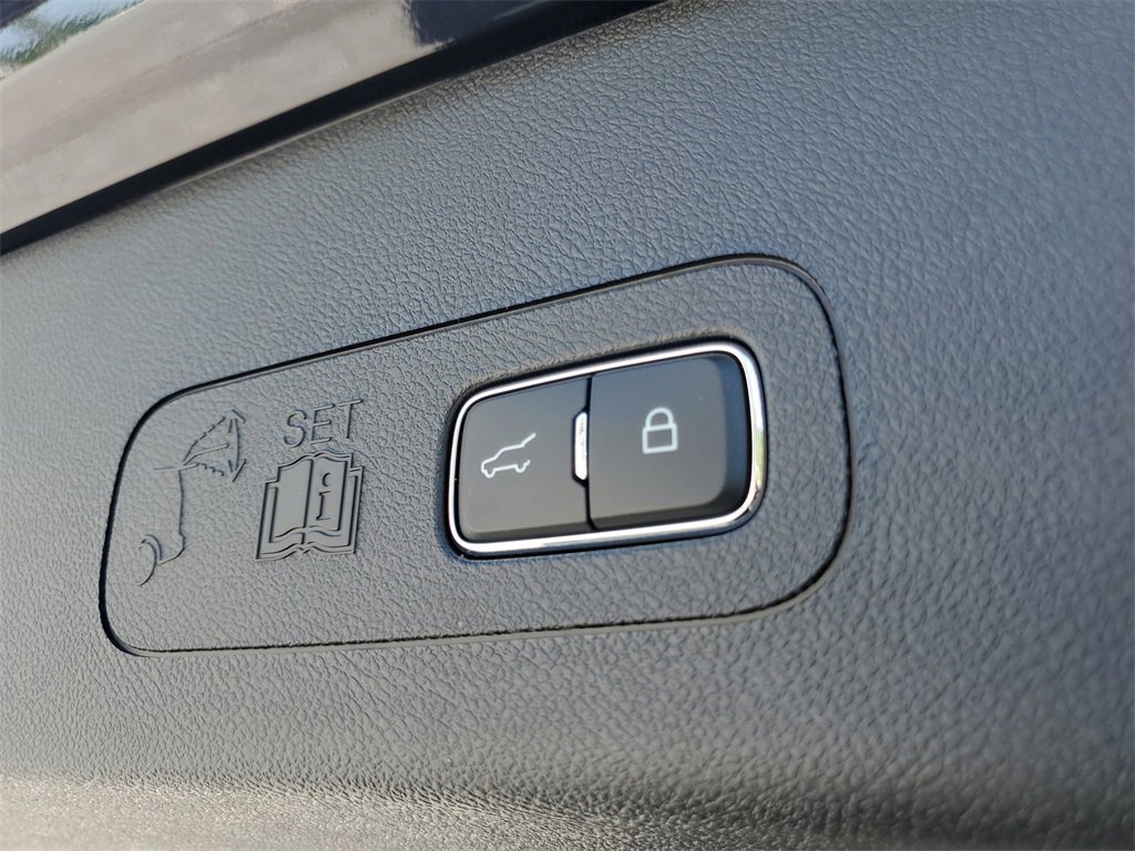 2025 Lincoln Aviator Reserve photo 8