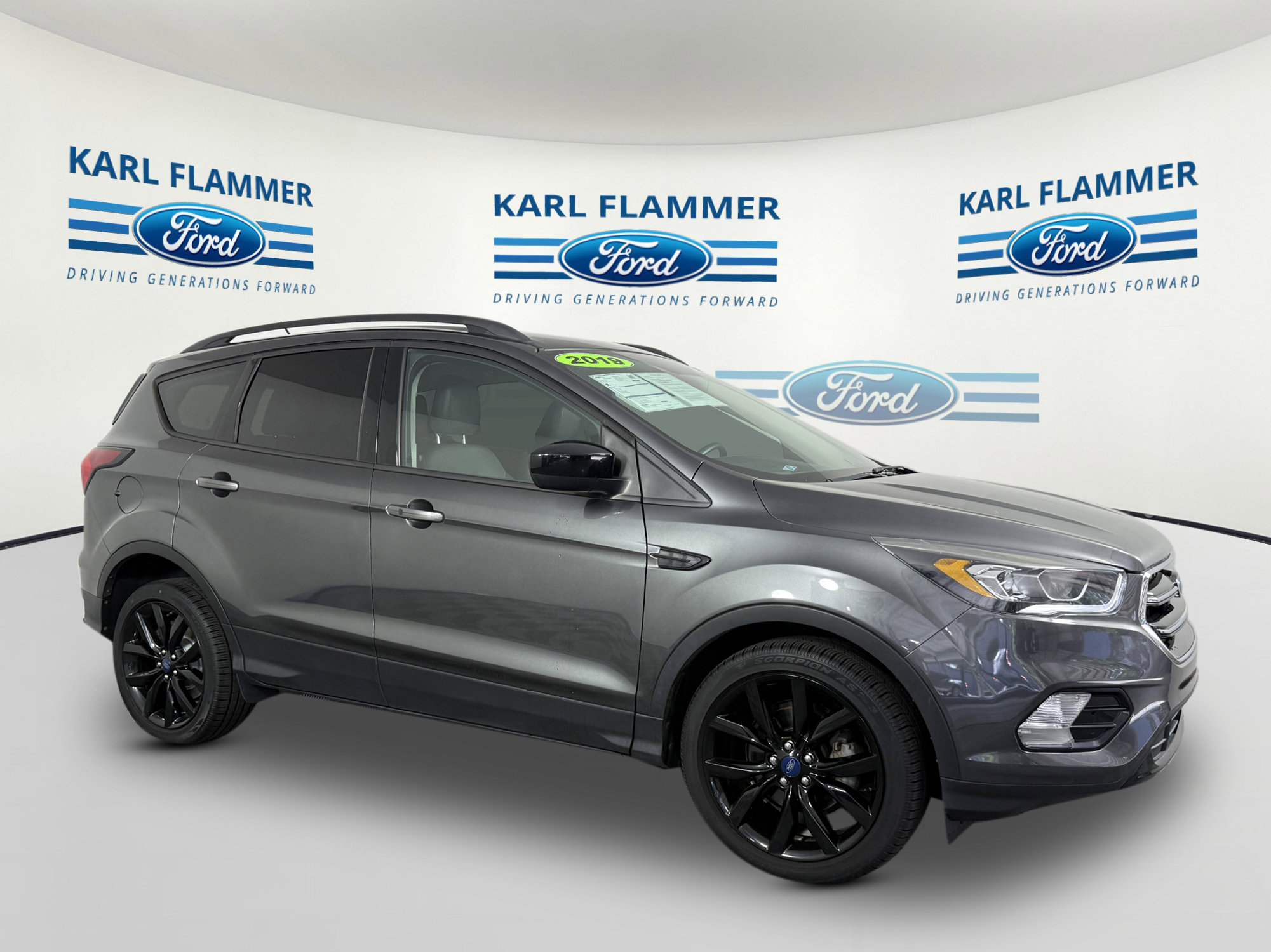 2019 Ford Escape SE's photo
